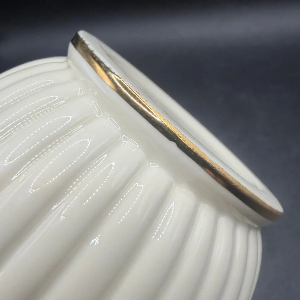 Lenox Ivory Beaded Porcelain Gold Tone Trim Tabletop Bud Vase Vessel Tableware